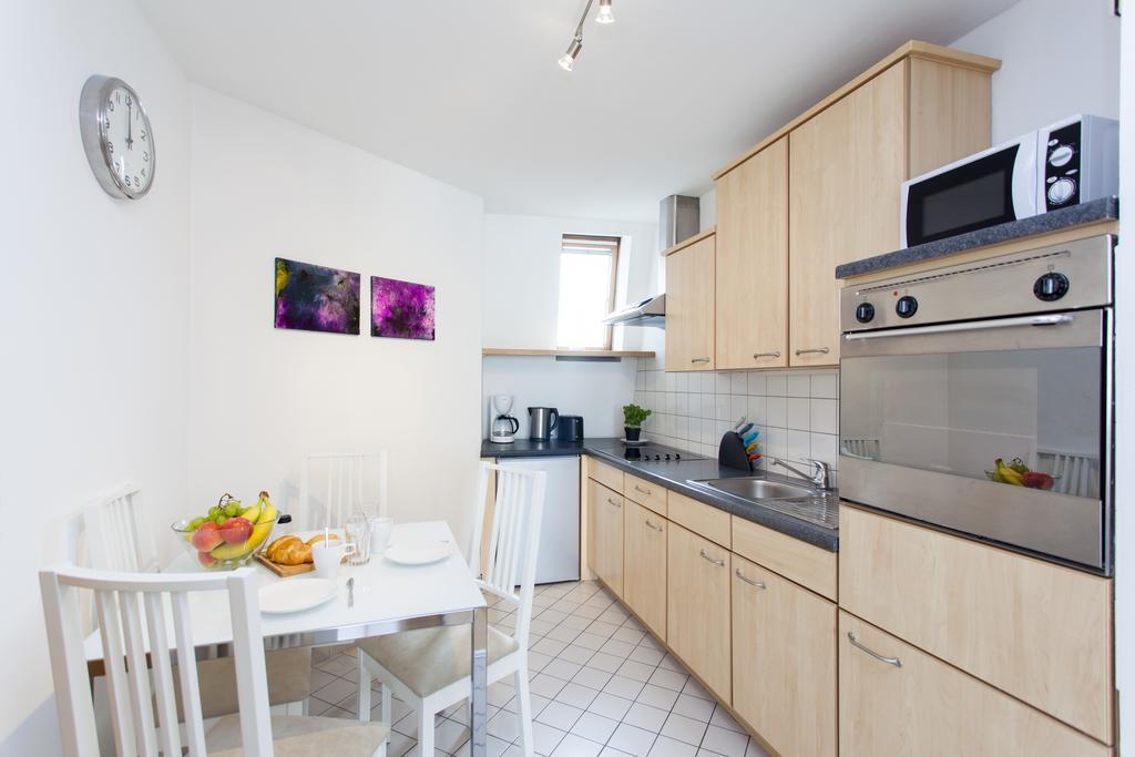 Appartamento The Danziger, 2 Unique Lofty Style Units In Prenzlauerberg Berlino